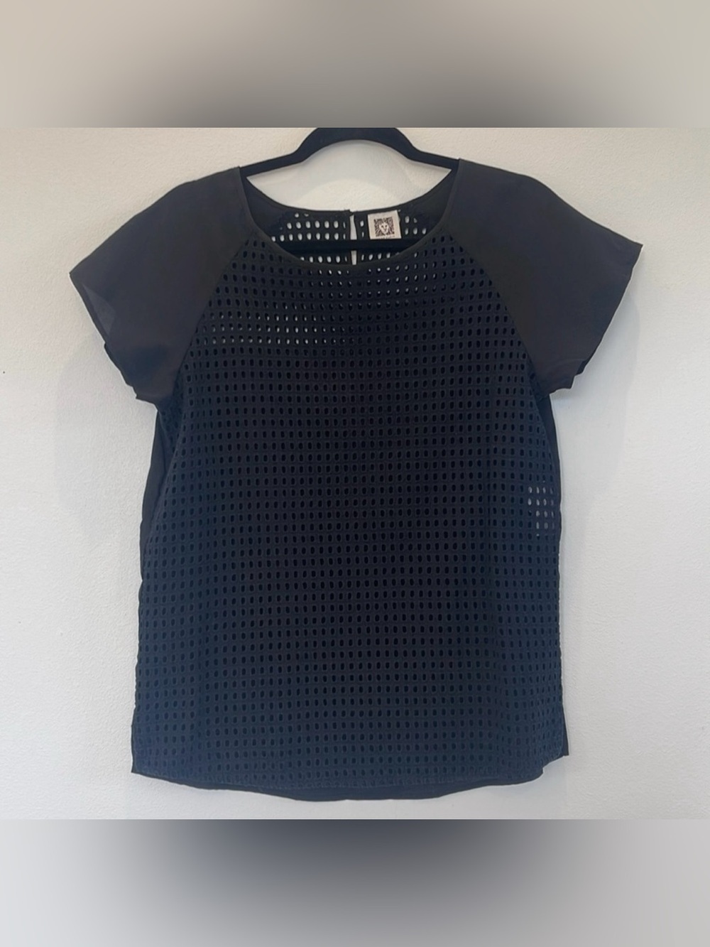 Anne Klein Women's Black Eyelet Short Sleeve
Blouse - Size Large
